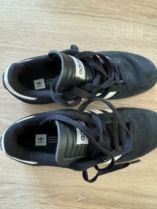 Adidas Busenitz.
