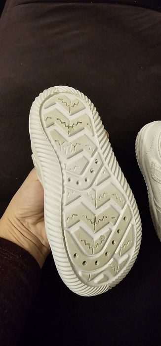 Пантофи 24 номер Колев