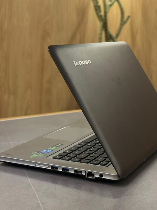 Продам ноутбук LENOVO