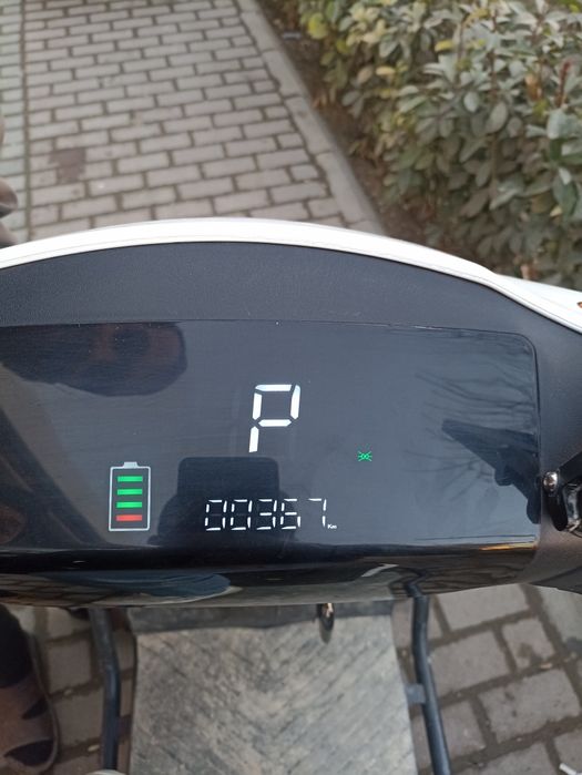 Elktron sukuter sotiladi