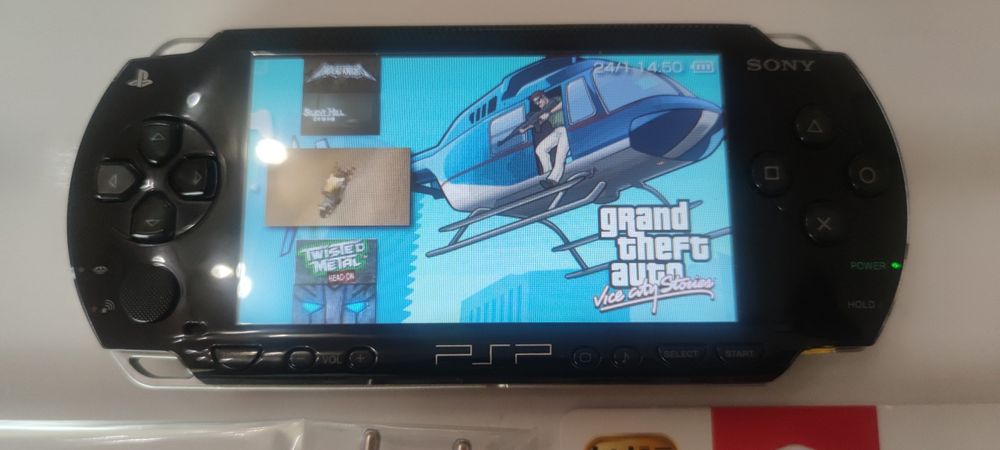 PSP-1004+64 gb+Зарядно+200 Игри