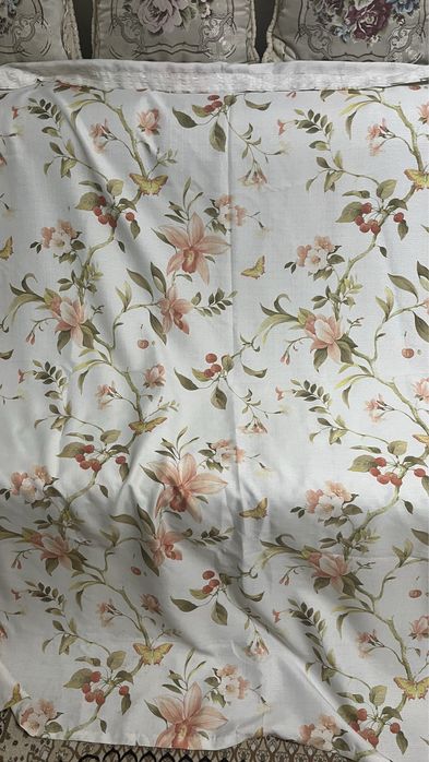 Красивый плотный штор для кухни