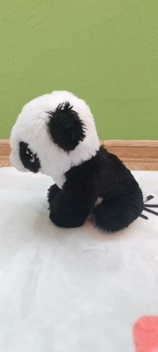 Нова плюшена панда