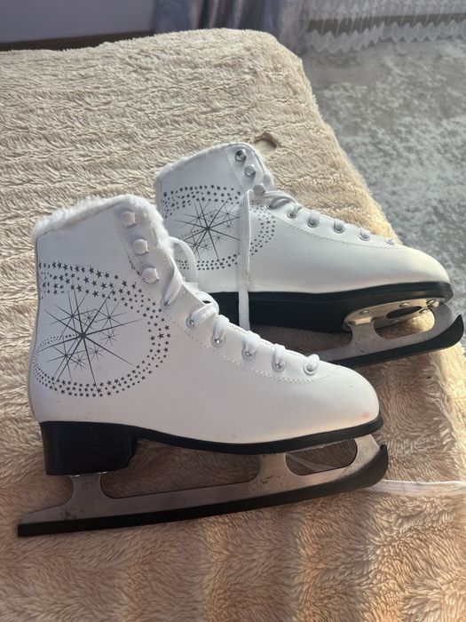 Продам хорошие коньки.