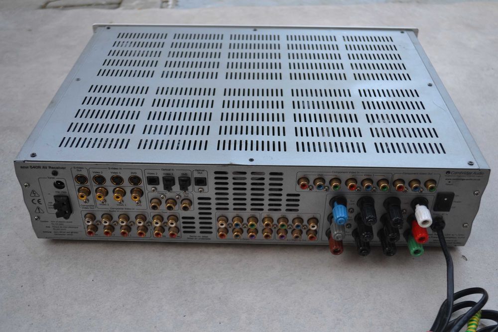 Amplificator Cambridge Audio Azur 540 R DEFECT