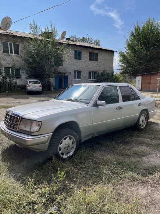 Продам мерседес 124