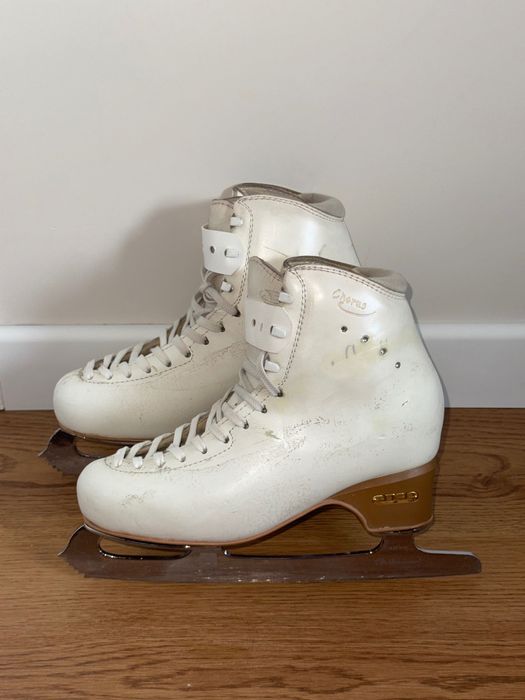 Коньки Edward chorus