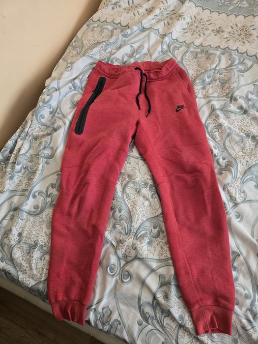 Nike Tech нови .