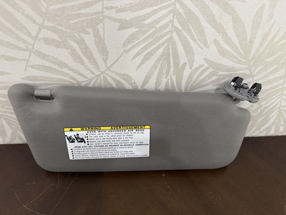 Сольнишный козирок