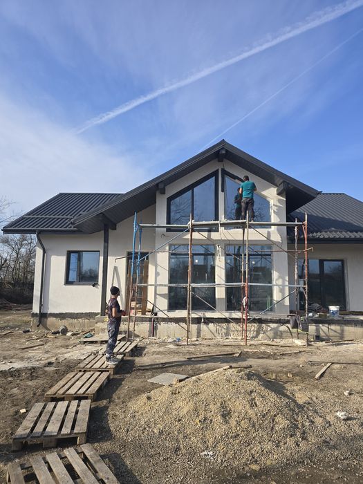 Schela de inchiriat schela ingusta și izolații exterioare