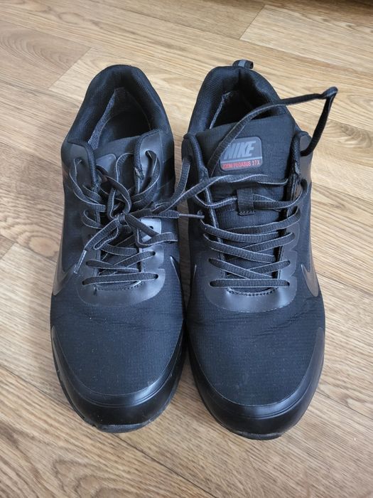 Продам мужские кросовки