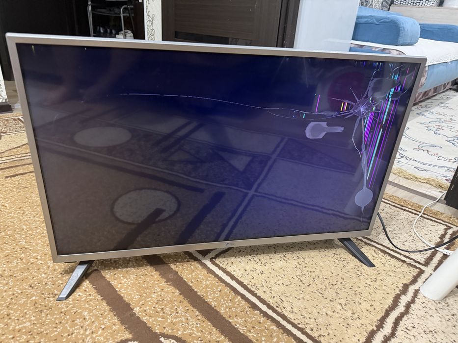 Продам телевизор LG