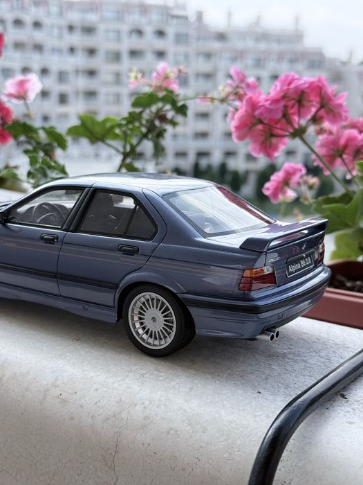 Колекционерски модел BMW Alpina B6 OttoMobile 1:18