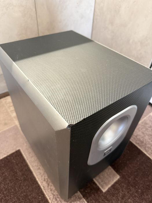 JBL  Sub-200/230 8” Subwoofer Активен