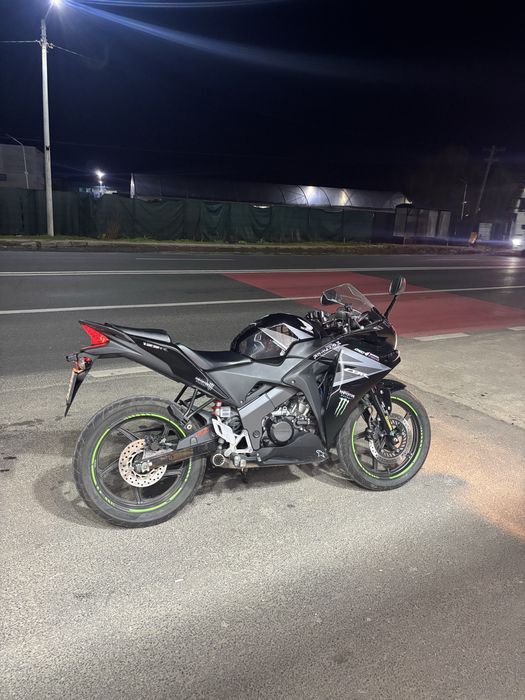 Honda CBR 125 R 2012