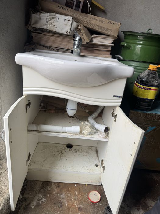 Ванный тумбочка айнасымен