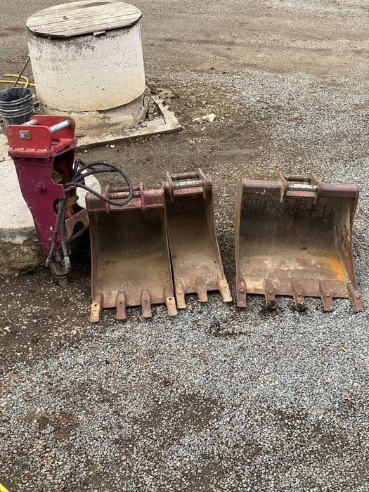 Excavator pe roti Tackeucki impecabil !!