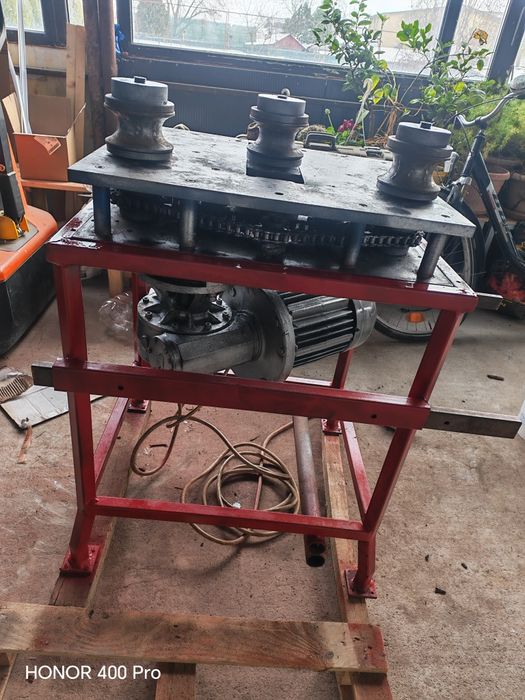 Mașina roluit țevi