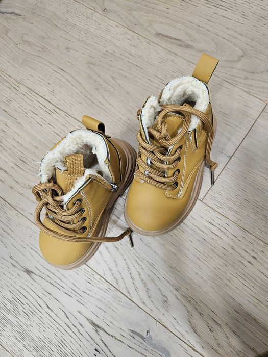 Детски зимни бежови боти 25 номер