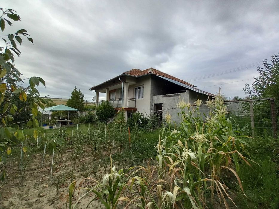 Продава се Къща в Разград, Бели Лом - 164 кв.м за 311 €/кв.м - Снимка #3