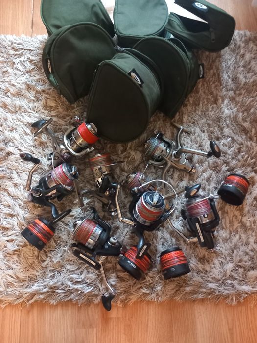 Vând mulinete și huse