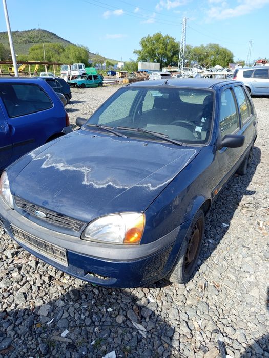 Форд Фиеста 1.8 74кс 2000г на части