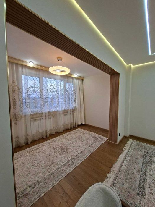 4-комнатная квартира с новым ремонтом, ТРЦ Парус