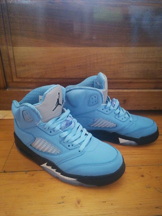 Jordan 5 UNC/University Blue