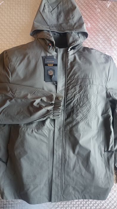 Продам ветровка мужская