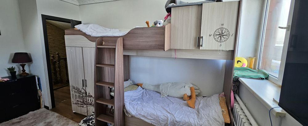 Продам даухярусную  кровать