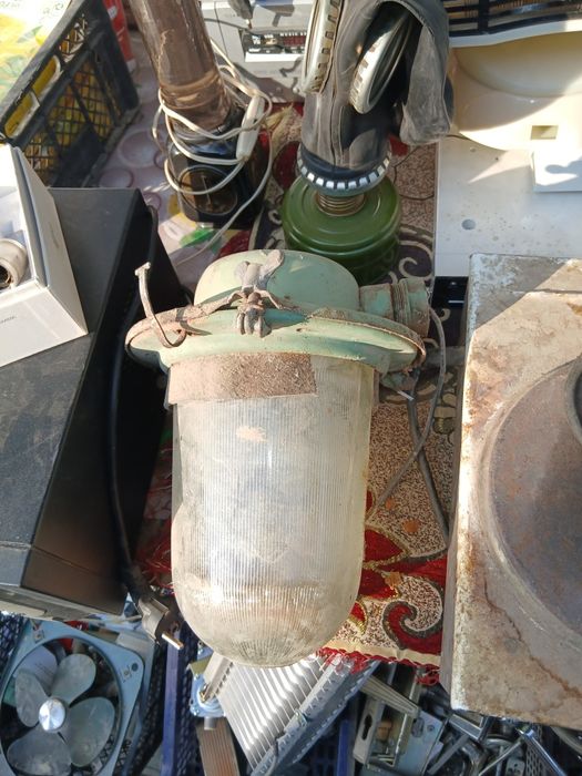 Уличний светильник.