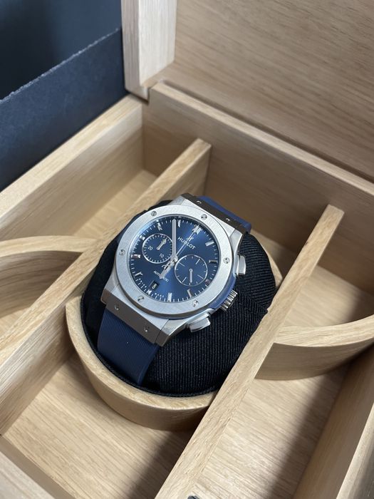 Часовник Hublot Classic Fusion Chronograph 42 Blue Titanium