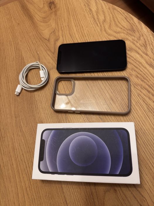 Vand Iphone 12 black 128GB