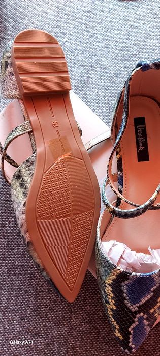 Сандали  - 39 номер