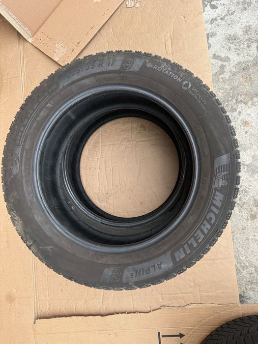 Зимни гуми Michelin 225/55/17 dot3422 | 7мм
