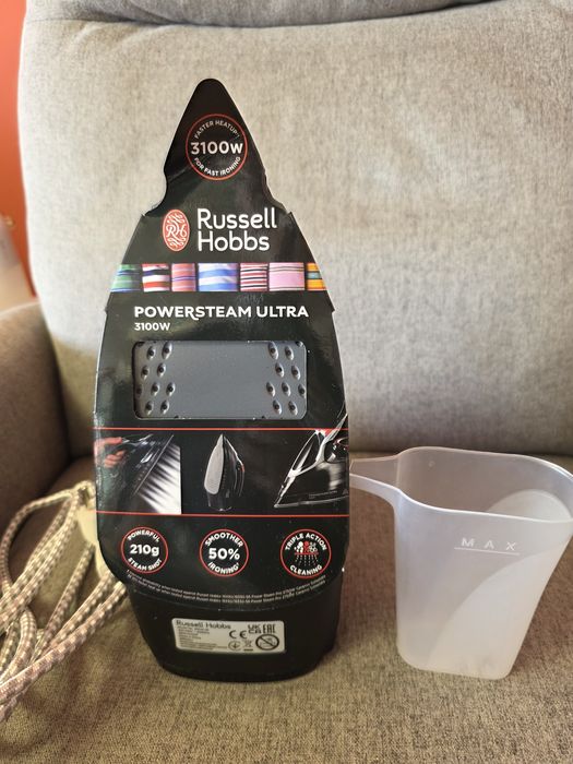 Ютия Russell Hobbs чисто нова Supreme Steam  Pro 2600W