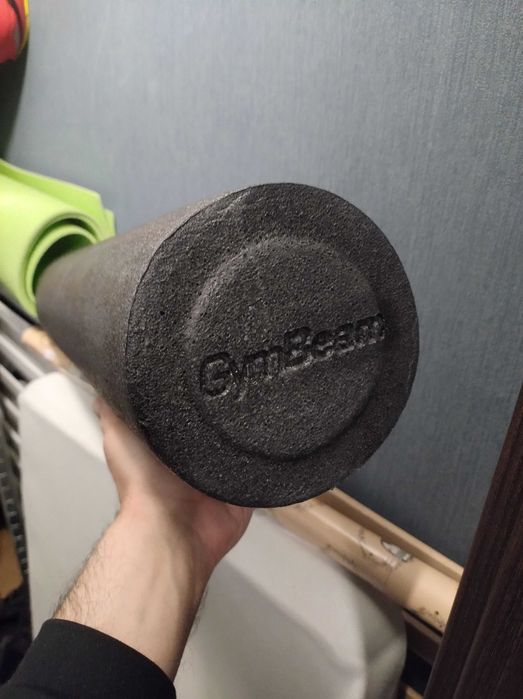 Масажен валяк/ролер GymBeam