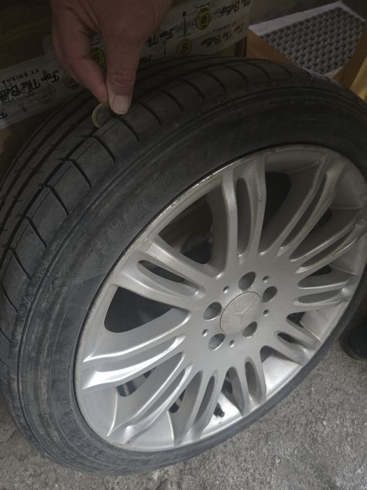Продавам гуми с джанти за мерцедес w211 18ки 245.40.18