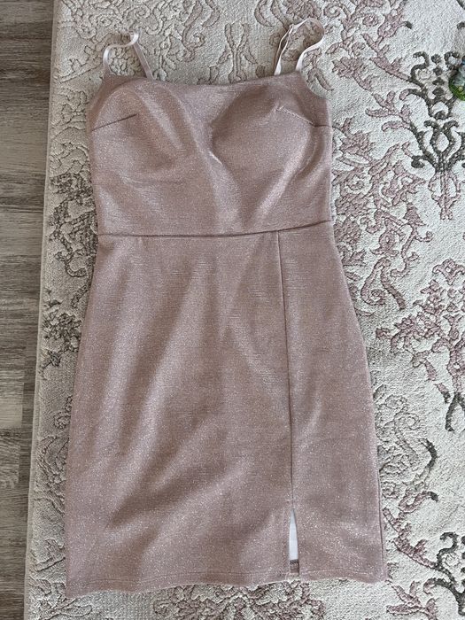 Дамска рокля