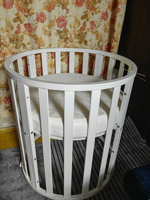 Продам манеж б/у