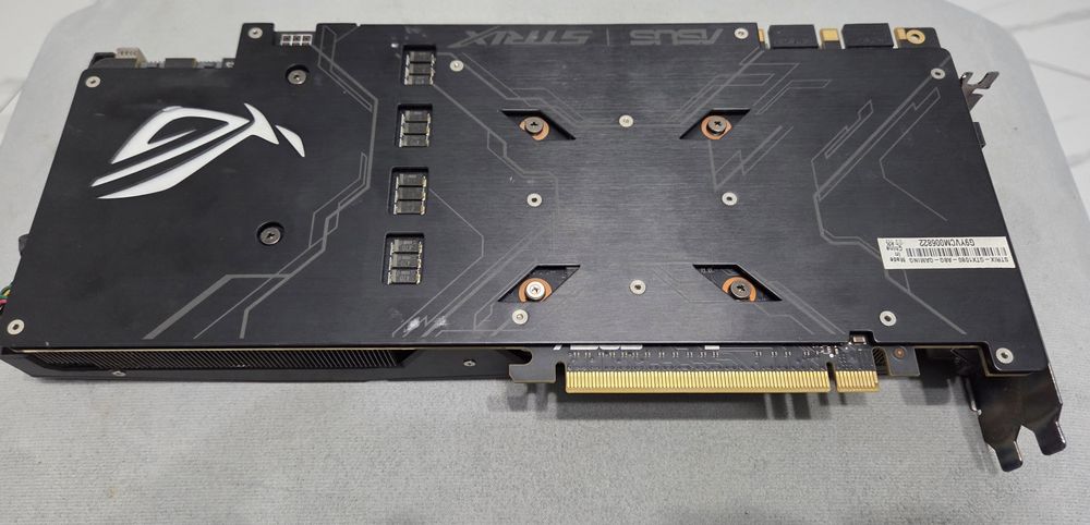 Vand GTX 1080 8gb ddr 5 impecabila cu proba ( Rezervata)