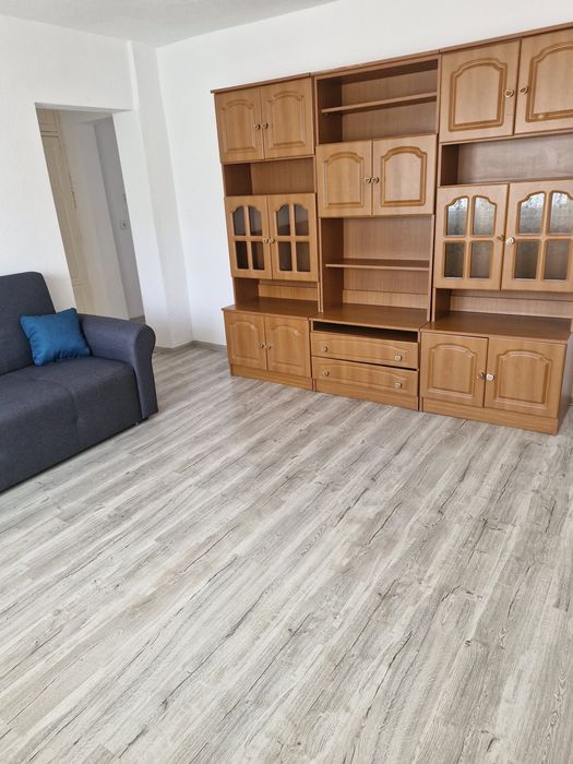 Apartamen 3 camere de închiriat, zonă Centrală