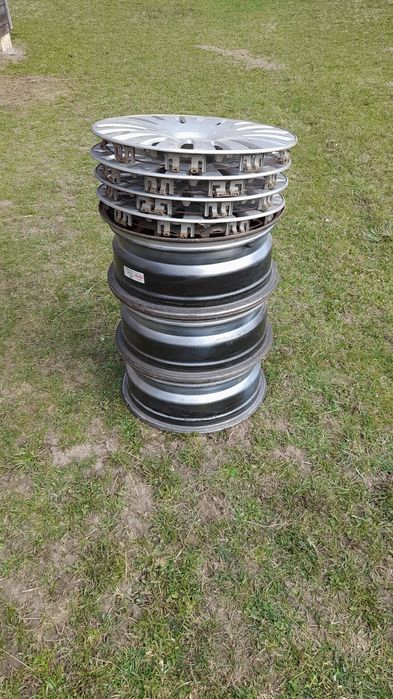 Vând jante de mașină