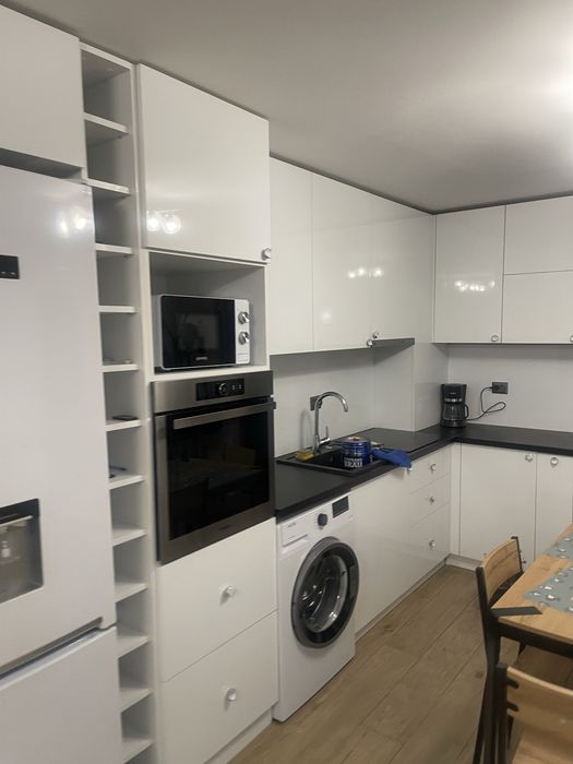 Inchiriere 2 camere superfinisat si dotat