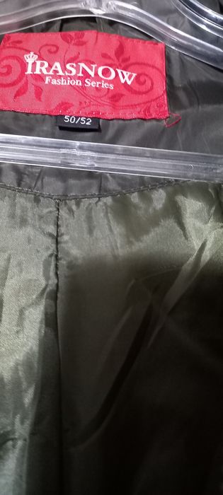 Женская  зимняя куртка с капюшоном,