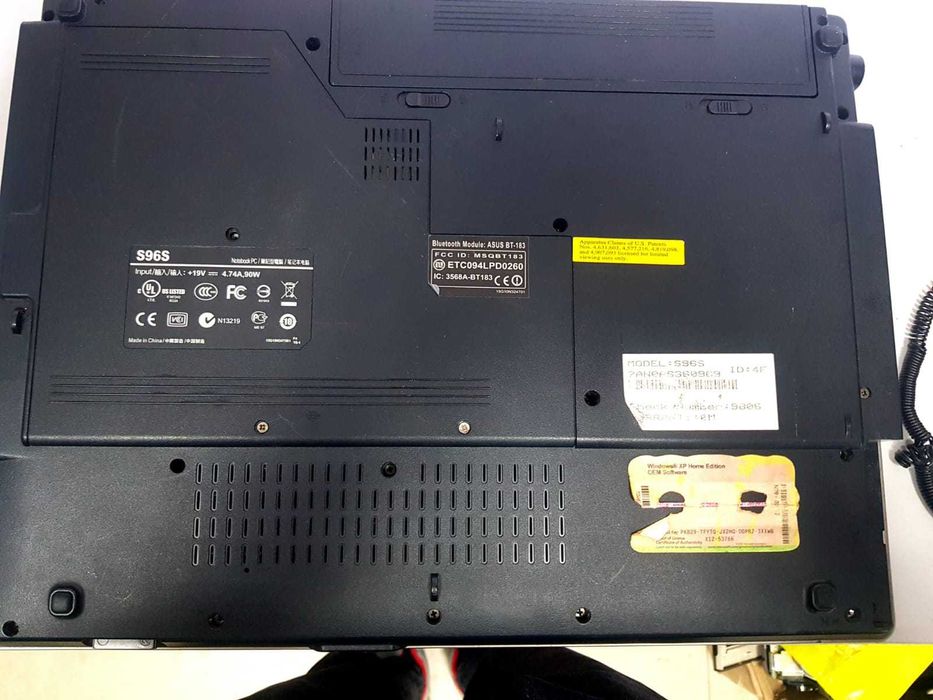 Продам ноутбук Asus BT-183 s96s