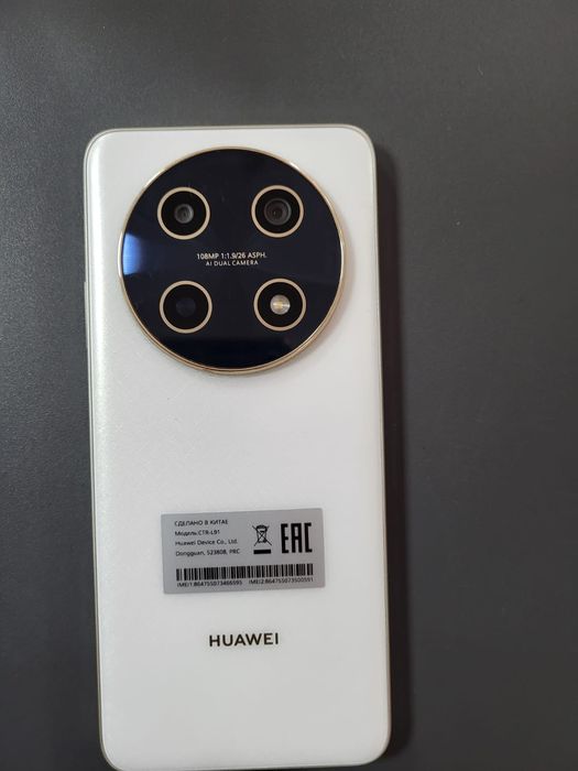 Продам телефон хуавей нова 13I