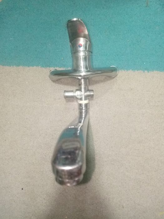 Кран в ванную  с душем