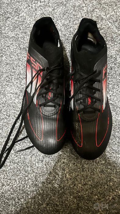 Продаются Кроссовки