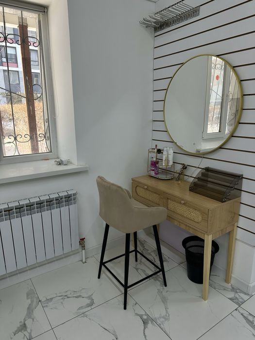 Кресло визажиста/бровиста